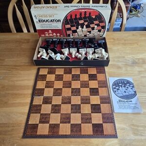 Classic Chess Set with Black and White Pieces